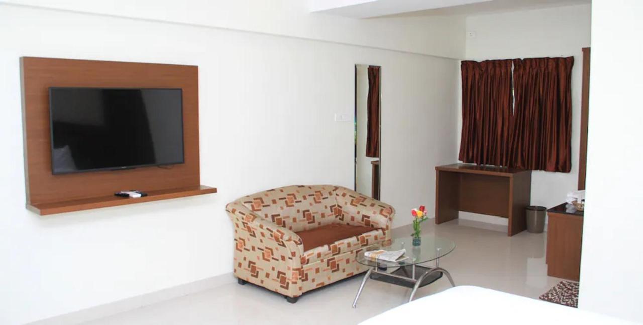 A And M Rooms And Residences 钦奈 外观 照片